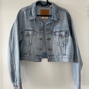 Levi’s Cropped Denim Jacket